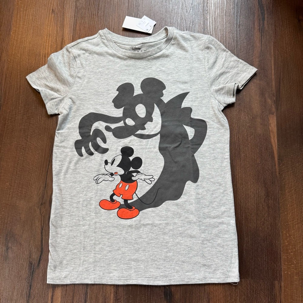 Disney Mickey Mouse and shadow Grey Short Sleeve Tee Shirt Womens‎ Small. NWT